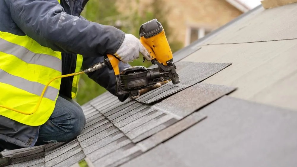 What Commercial Property Owners Should Look for in a Roofer?
